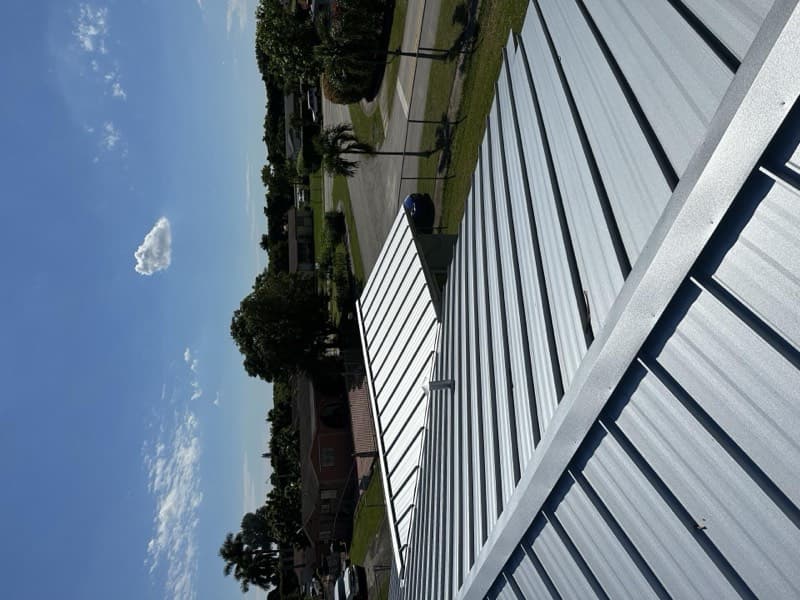 Commercial metal roof in Florida